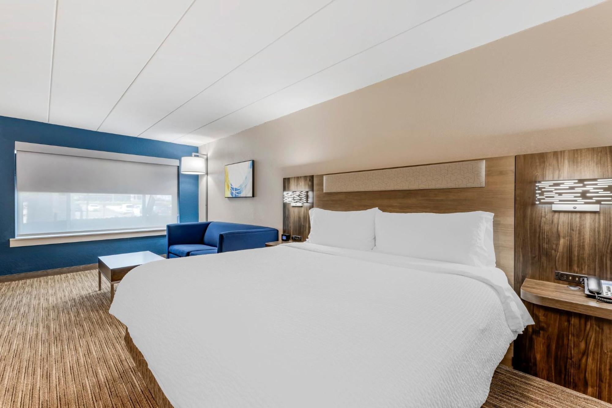 Holiday Inn Express Chicago-Downers Grove By Ihg Bagian luar foto