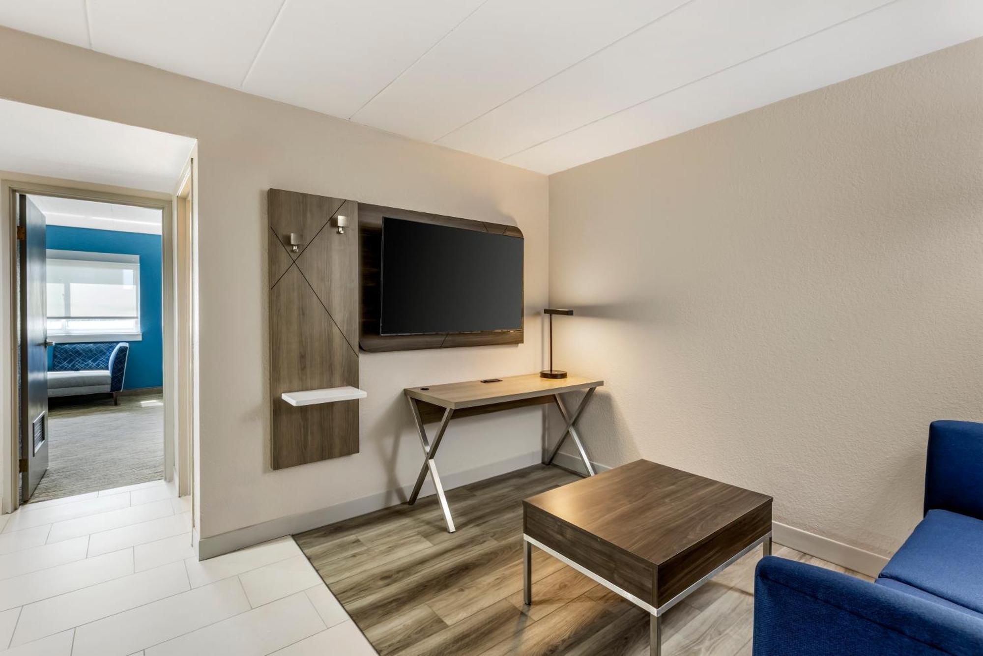 Holiday Inn Express Chicago-Downers Grove By Ihg Bagian luar foto