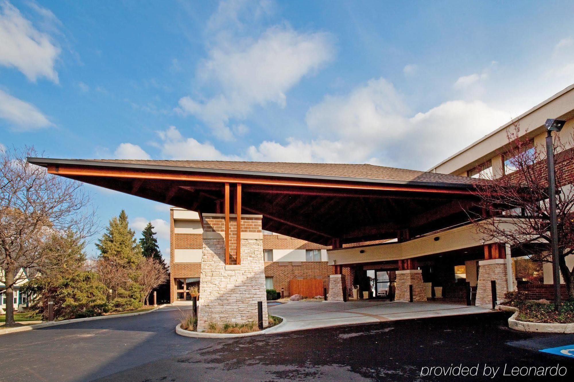Holiday Inn Express Chicago-Downers Grove By Ihg Bagian luar foto